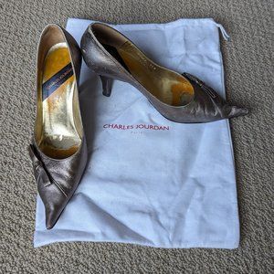 Charles Jourdan Gold Pumps with Bow - SIZE 5 1/2